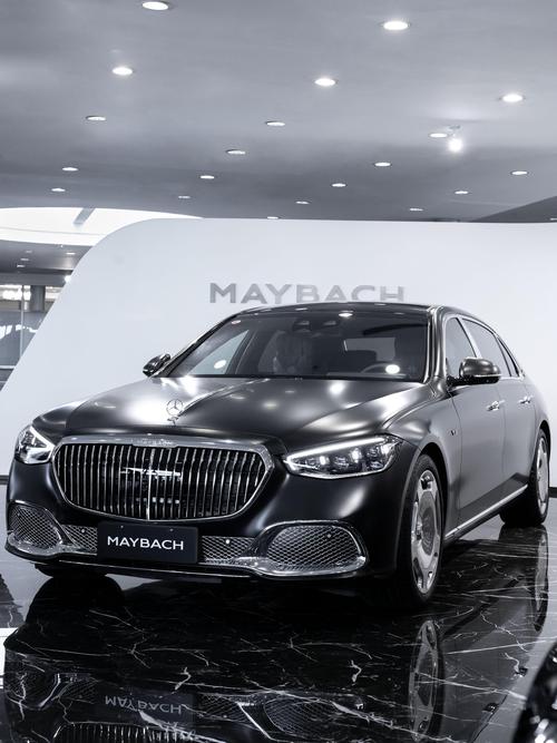 重庆32岚图汽车的售后服务让用户无忧出行，迈巴赫未来的豪华车趋势